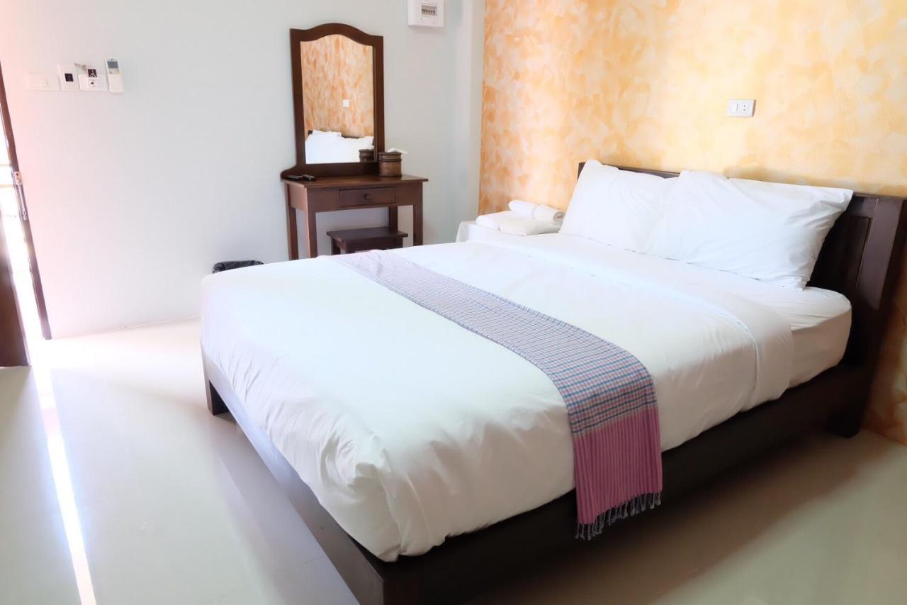 Benya Hotel Nan Bagian luar foto