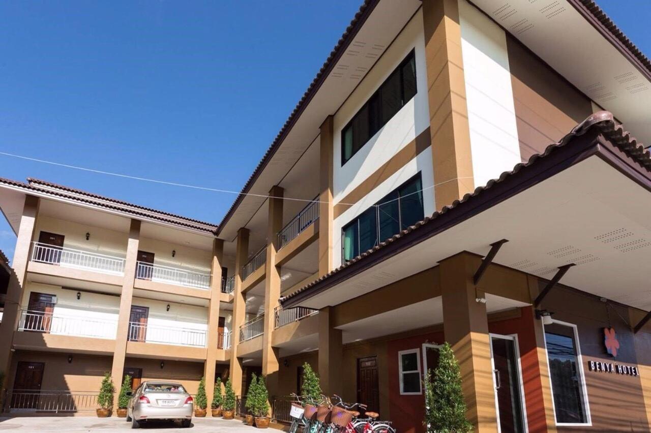 Benya Hotel Nan Bagian luar foto